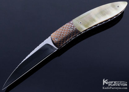 Kelly Carlson Custom Knife  Gold Lip Pearl & Super Conductor Linerlock - Image 3