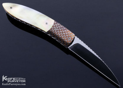 Kelly Carlson Custom Knife  Gold Lip Pearl & Super Conductor Linerlock - Image 6