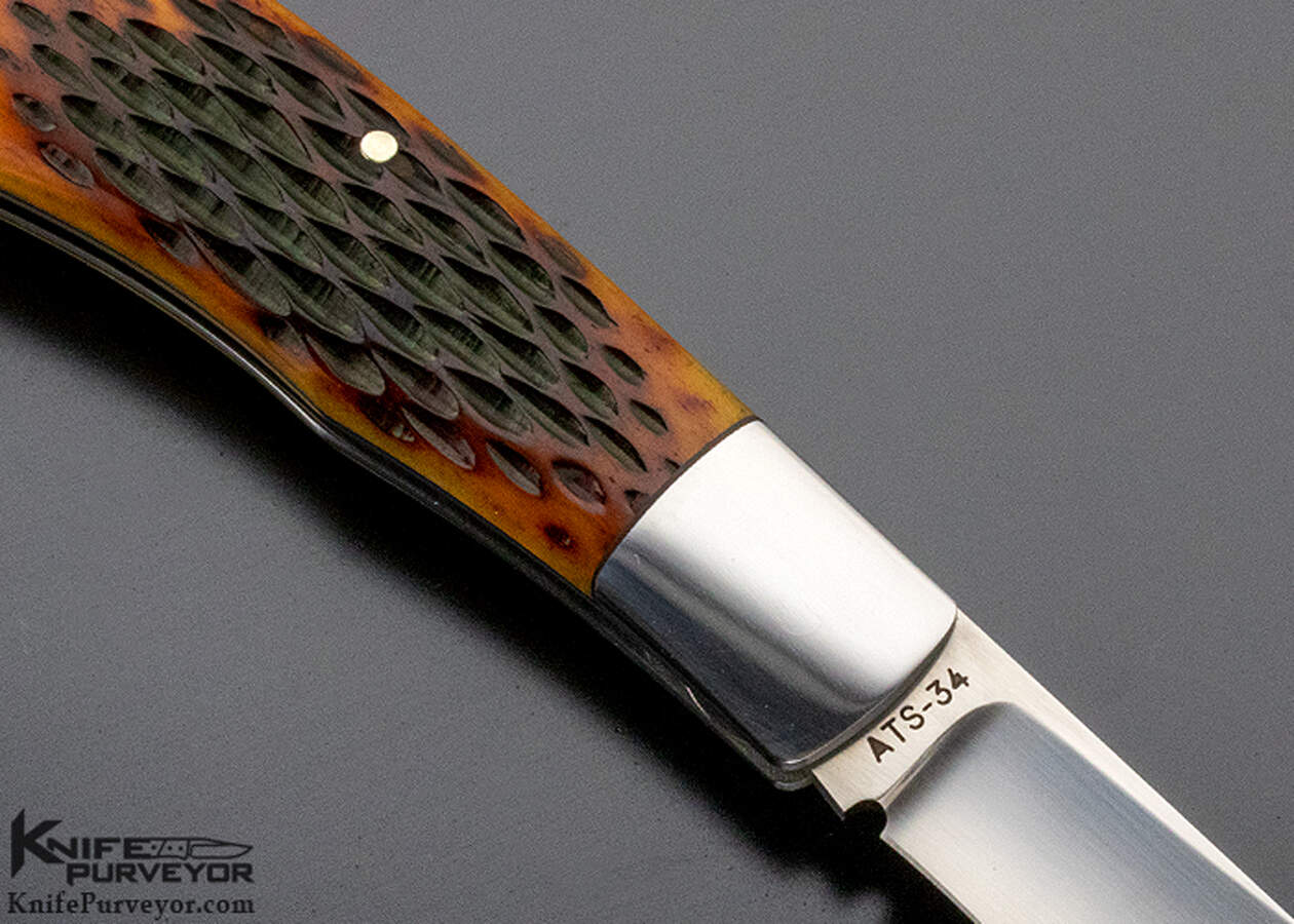 https://www.knifepurveyor.com/wp-content/uploads/2021/05/ray-cover-jigged-bone-sliptjoint-custom-knife-9594-reverse-close.jpg