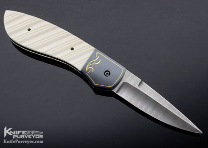 Jim and Joyce Minnick Custom Knife Damascus & 24 Kt Gold Inlaid Blued Steel with Fluted Mammoth Button Release Automatic - Image 4
