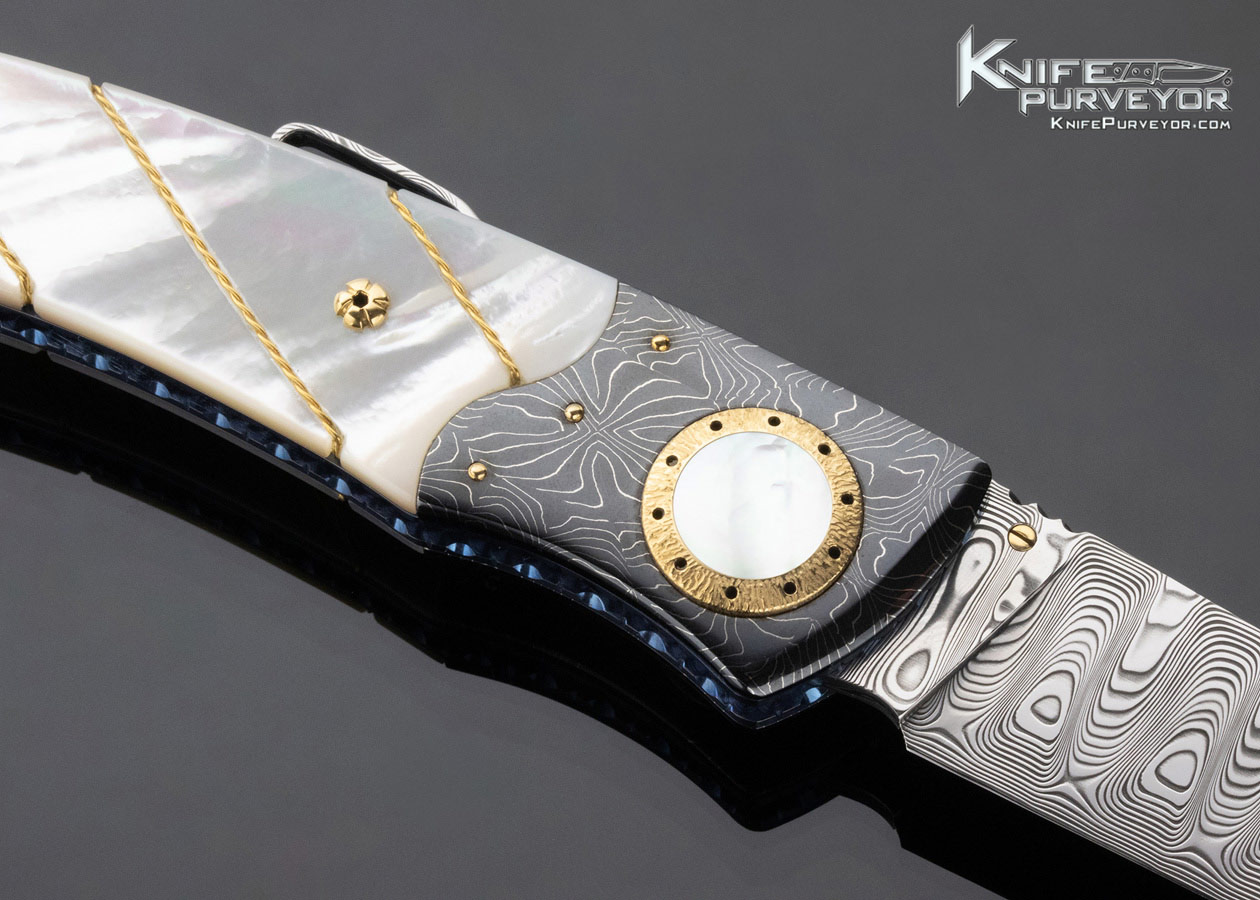 Howard Hitchmough Custom Knife Mother of Pearl with Braided Gold Wire and Damasteel Midlock - Image 4