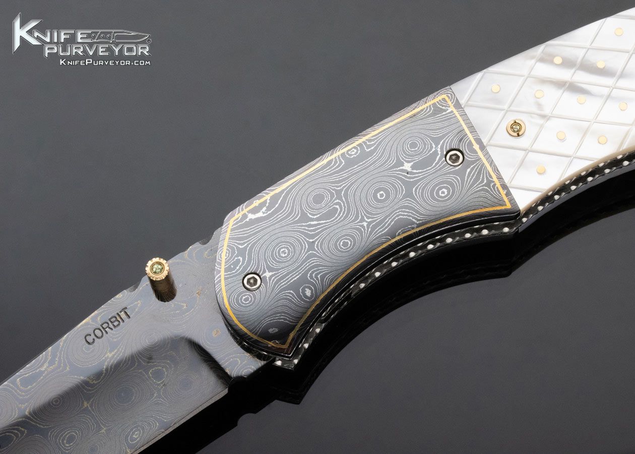 Jerry Corbit Custom Knife Piqued Mother of Pearl Shell "Persian Delight" Blued Devin Thomas Rain Drop Pattern Damascus Linerlock with Gold Accents - Image 2
