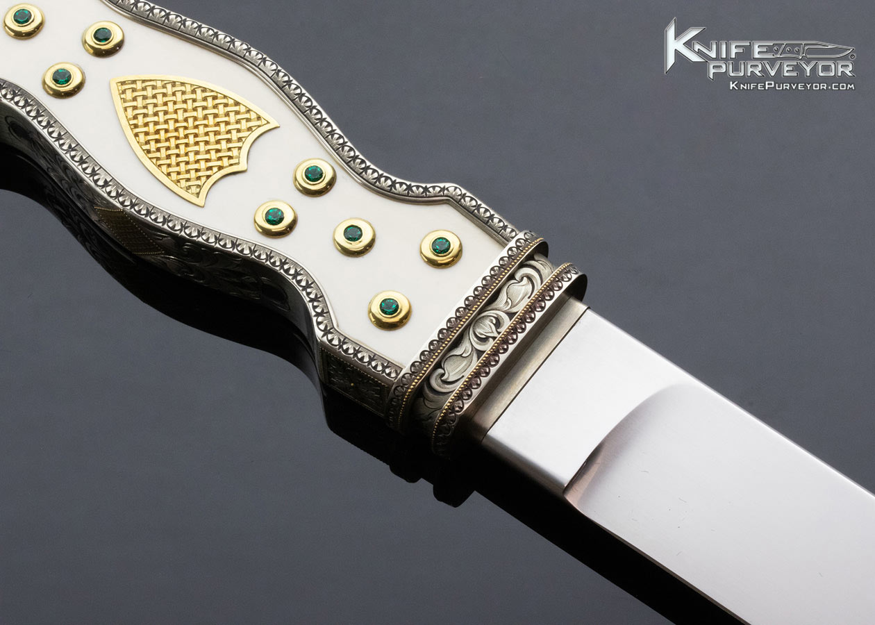 Steven Rapp Custom Knife Julie Warenski Engraved California Dagger with Emerald's and Gold Shield Lugs - Image 4