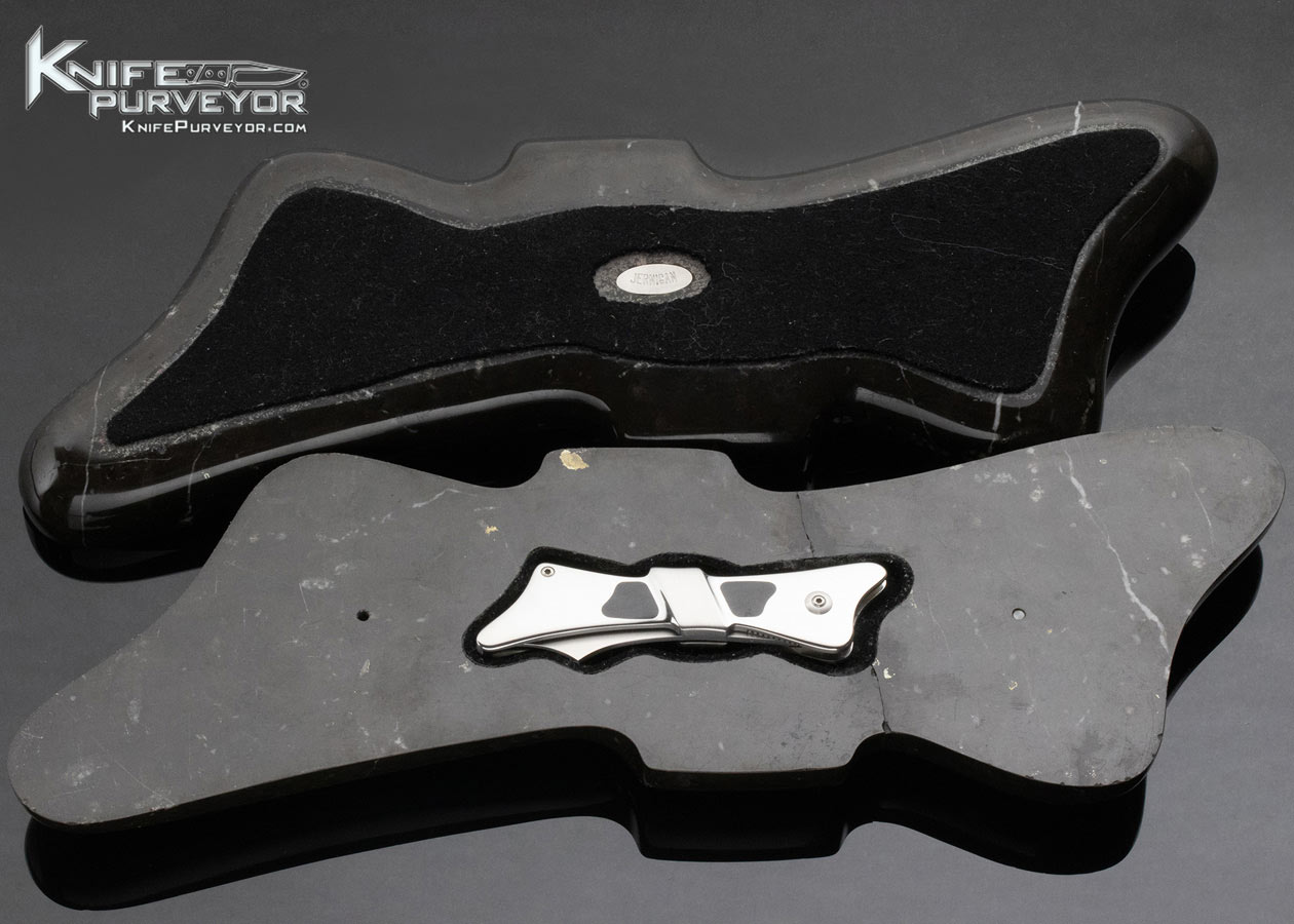 Steve Jernigan Custom Knife Bow of Ribbon with Black Jade Inlays and Carved Marble Display - Image 5