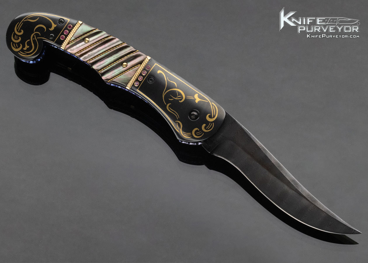 Jim Minnick Custom Knife Jerry Rados Damascus and Piqued Black Lip Pearl Automatic Persian Engraved by Joyce Minnick with 24Kt Gold Inlays - Image 4