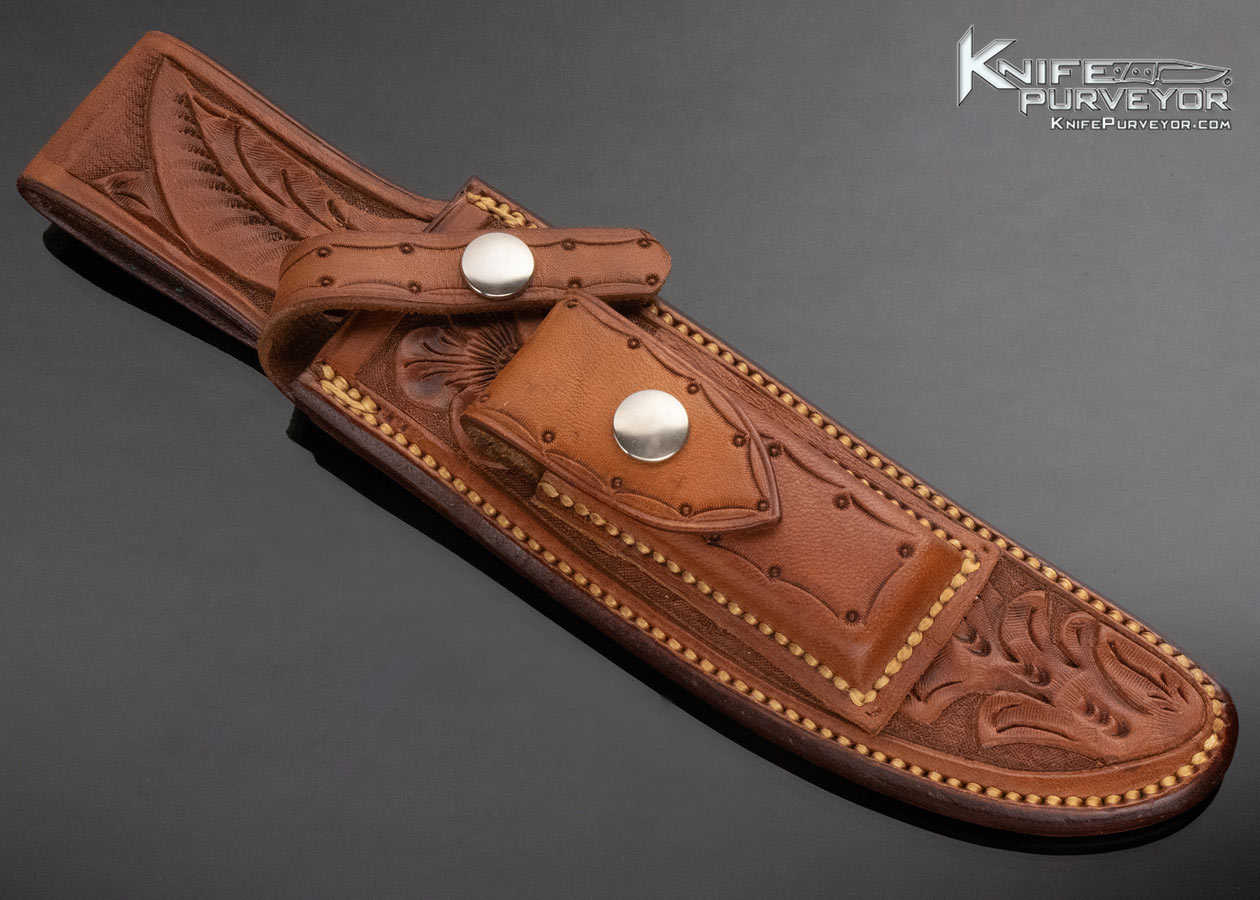 Randall Custom Knife 12-6 with Stainless Blade Carved and Engraved by T.W. Leschorn Cica 1971 Hand Tooled Roughback Leather Sheath - Image 8