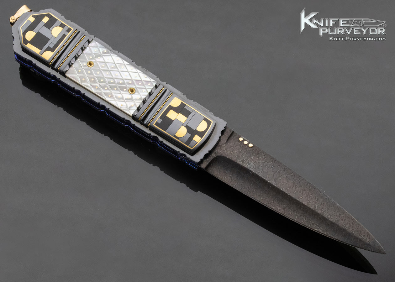 Jim Minnick Custom Knife Piqued Mother of Pearl Shell Linerlock Dagger with 24 Kt Gold Inlays - Image 3