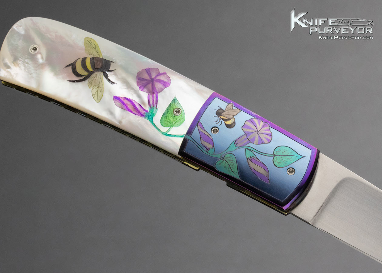 Stan Fujisaka Custom Knife Solvang 2007 "Birds and Bees" Judy Beaver Engraved and Scrimshawed Pearl Linerlock - Image 4