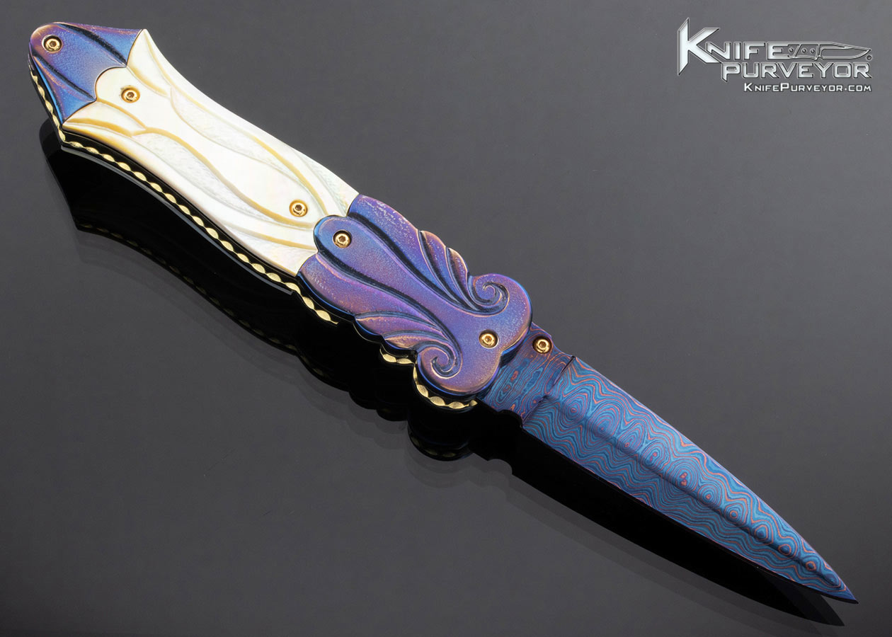 Suchat Jangtanong Custom Knife Blued Damascus Carved and Stippled Anodized Titanium with Carved South Sea Gold Lip Pearl - Image 4