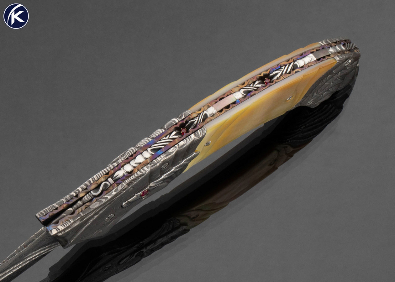 Bill Saindon Custom Knife Fluted Gold Lip Pearl and Damascus Automatic Linerlock - Image 4