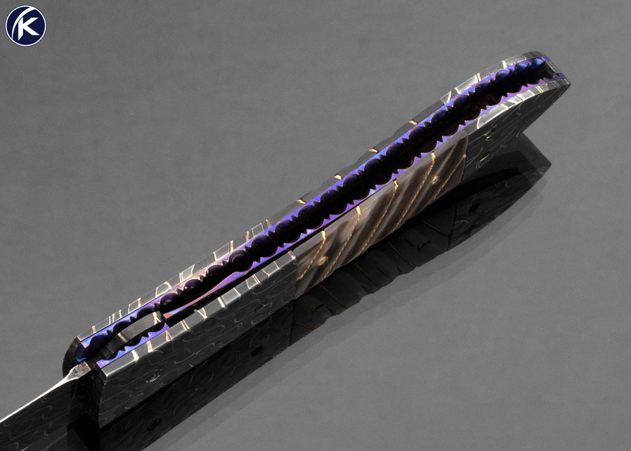 Jim Minnick Custom Knife Robert Eggerling Mosaic Damascus, Fluted Black Lip Pearl with Braided Gold Wire Automatic Linerlock - Image 5