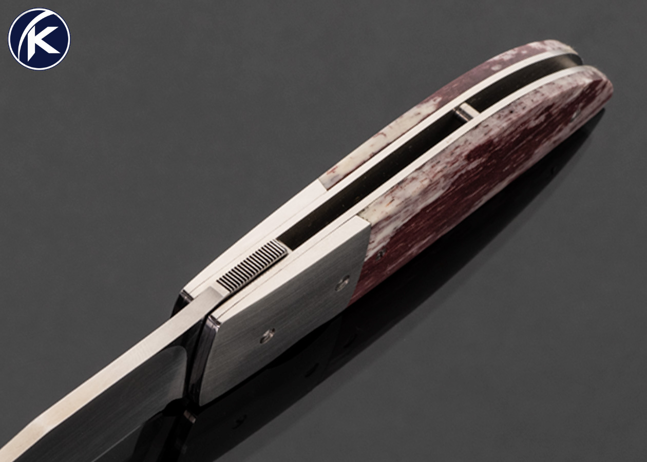 Andre Thorburn Custom Knife Stained Burgundy Giraffe Bone Linerlock Front Flipper - Image 4