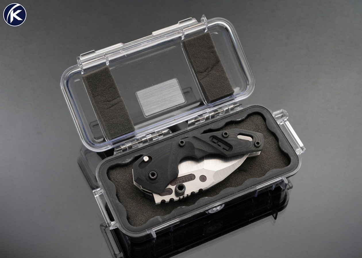 Dwaine-Carrillo-Custom-Knife-“SKOR-PIN”-Black-G10-and-Titanium-Scales-with-Pelican-Case-17504