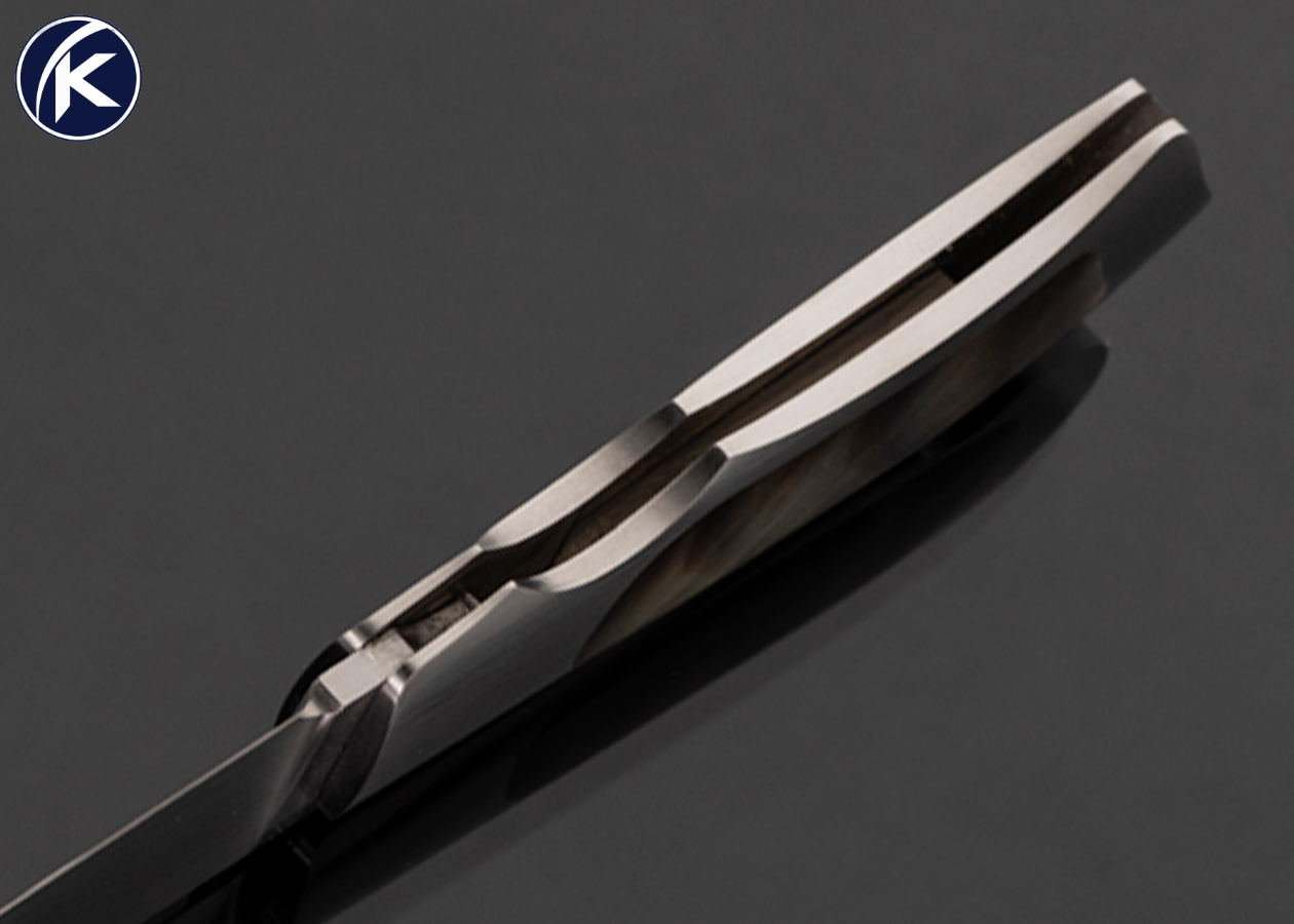 Carol Gurganus Custom Knife Black Lip Pearl Interframe Lockback Folder - Image 5