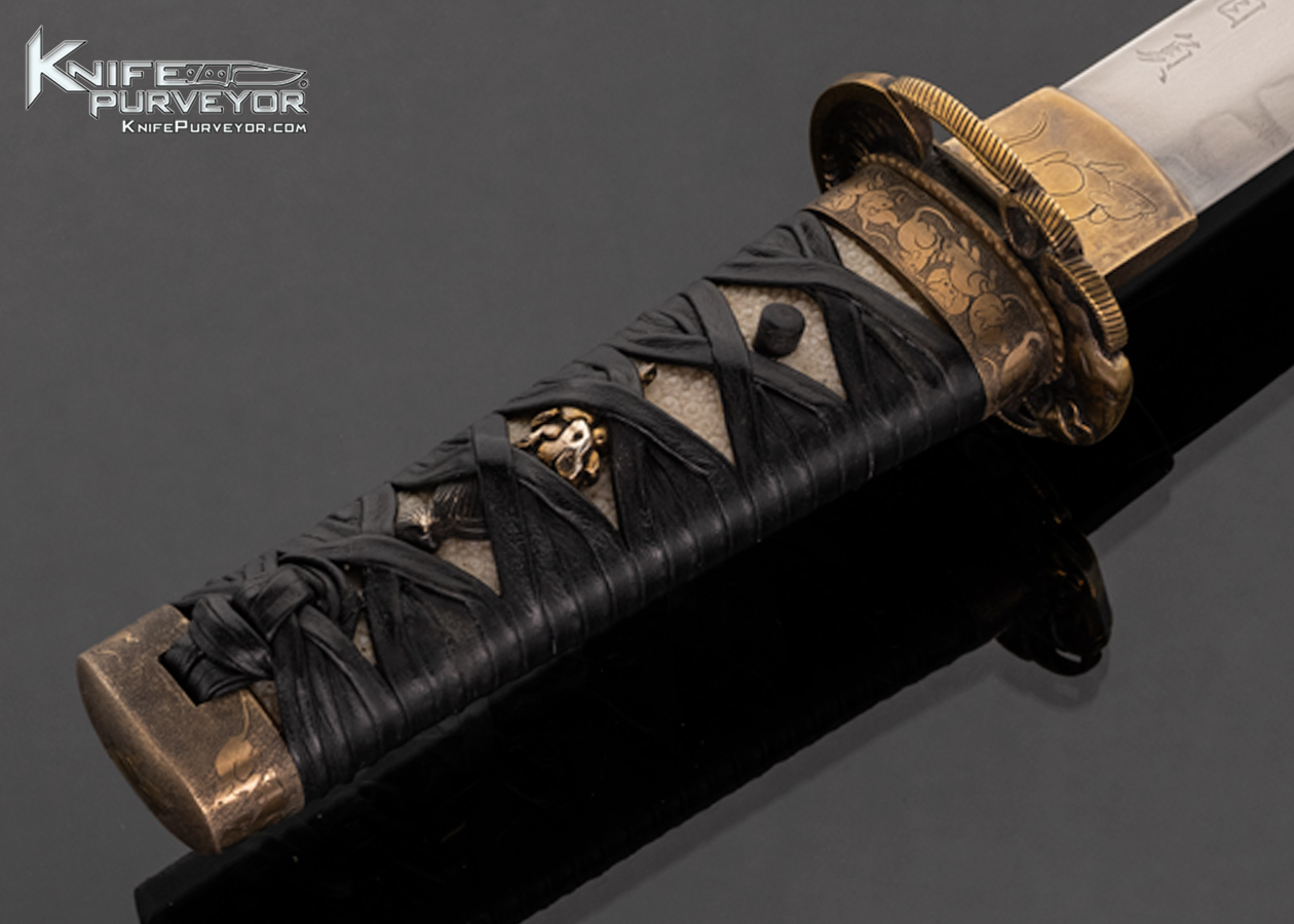 Scott Slobodian Custom Knife Engraved and Carved Brass Guard with Stingray and Leather Wrapped Aichunchi Tanto with California Buckeye Scabbard - Image 6