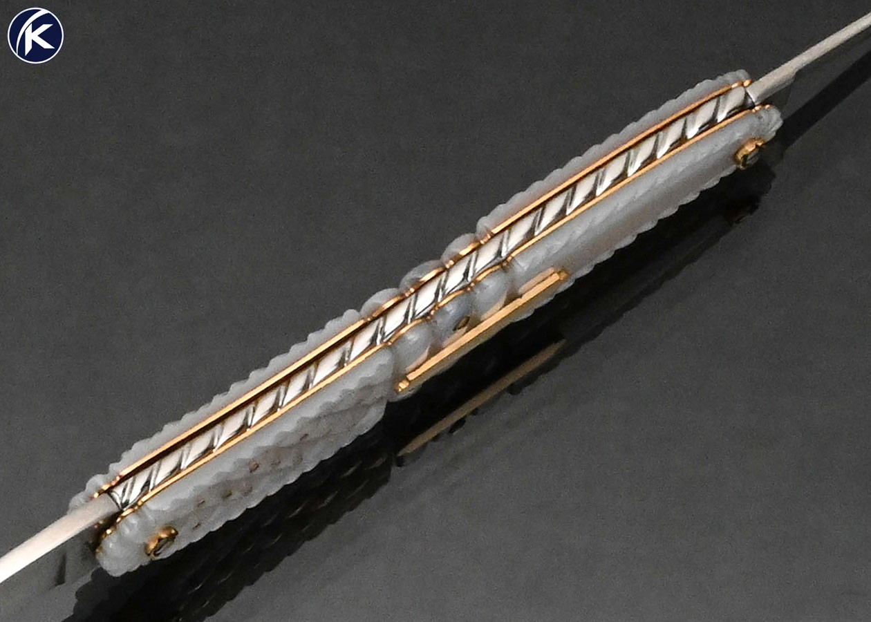 Tomohari Hamada Custom Knife Piqued Mother Of Pearl Scales with 18kt Escutcheon and Pins 2 Bladed Half Stop Slip Joint