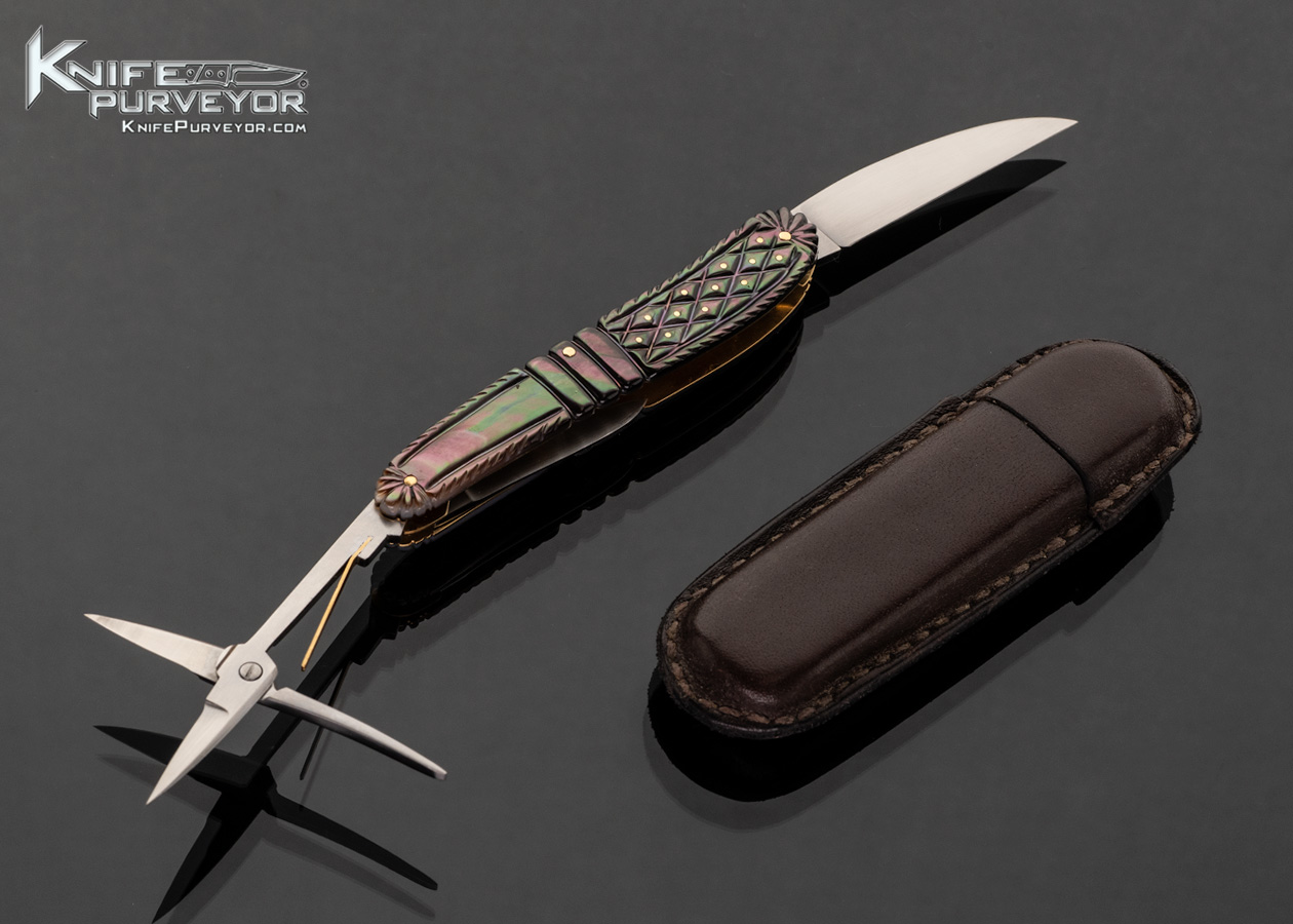 Tomohari Hamada Custom Knife 14Kt Gold Frame Fully Carved Black Lip Pearl Slipjoint with Scissors and 14Kt Gold Pins - Image 2