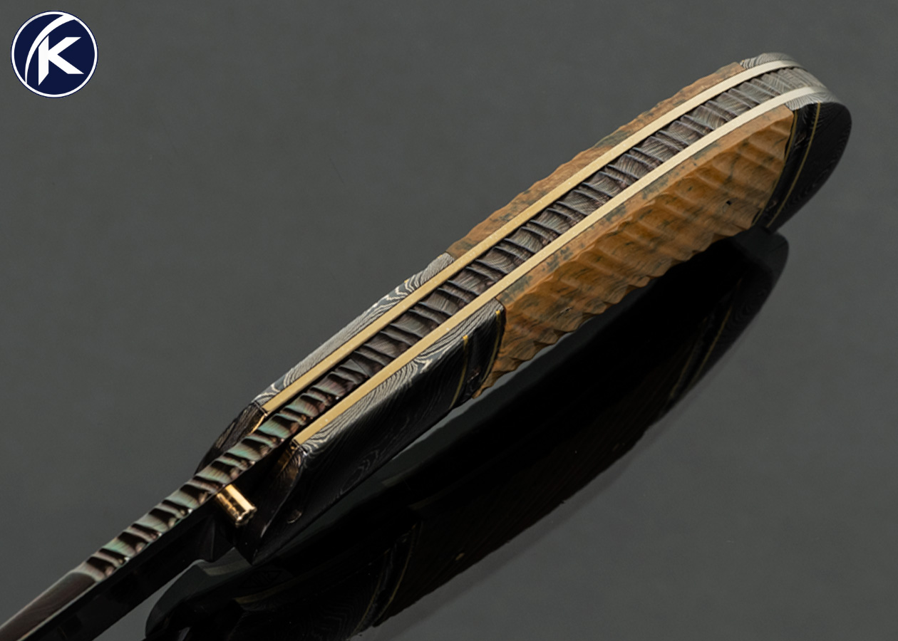 John W. Smith Custom Knife Sole Authorship Blued Damascus with Fluted Green Mammoth and 24Kt Gold Accents Linerlock - Image 4