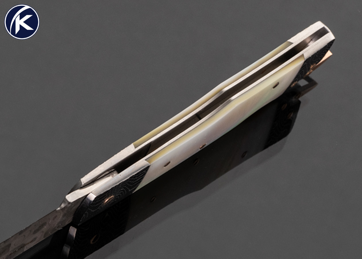 Warren Osborne Custom Knife South Sea Gold Lip Pearl and Damascus Gunstock Lockback with Rose Gold Pins and Bail - Image 6