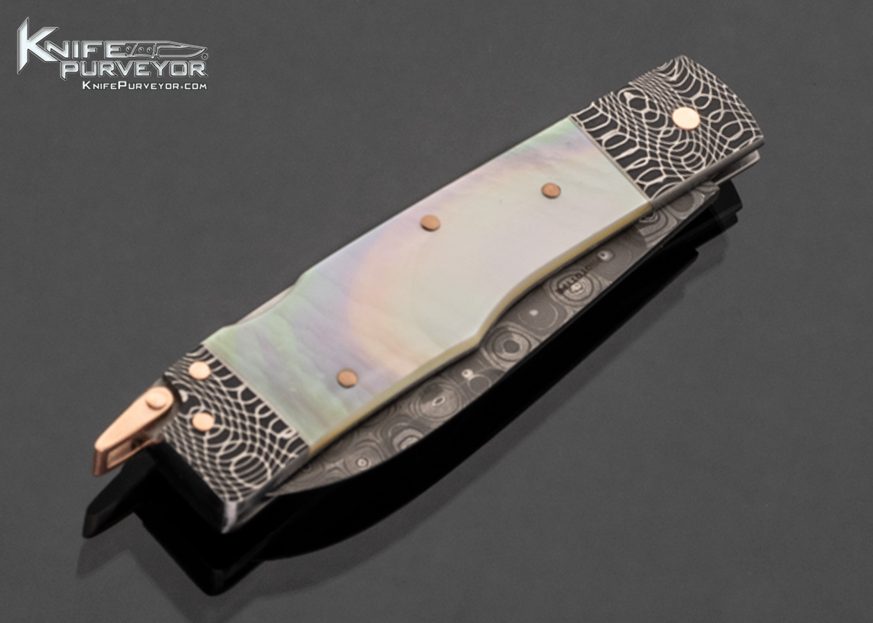 Warren Osborne Custom Knife South Sea Gold Lip Pearl and Damascus Gunstock Lockback with Rose Gold Pins and Bail - Image 4