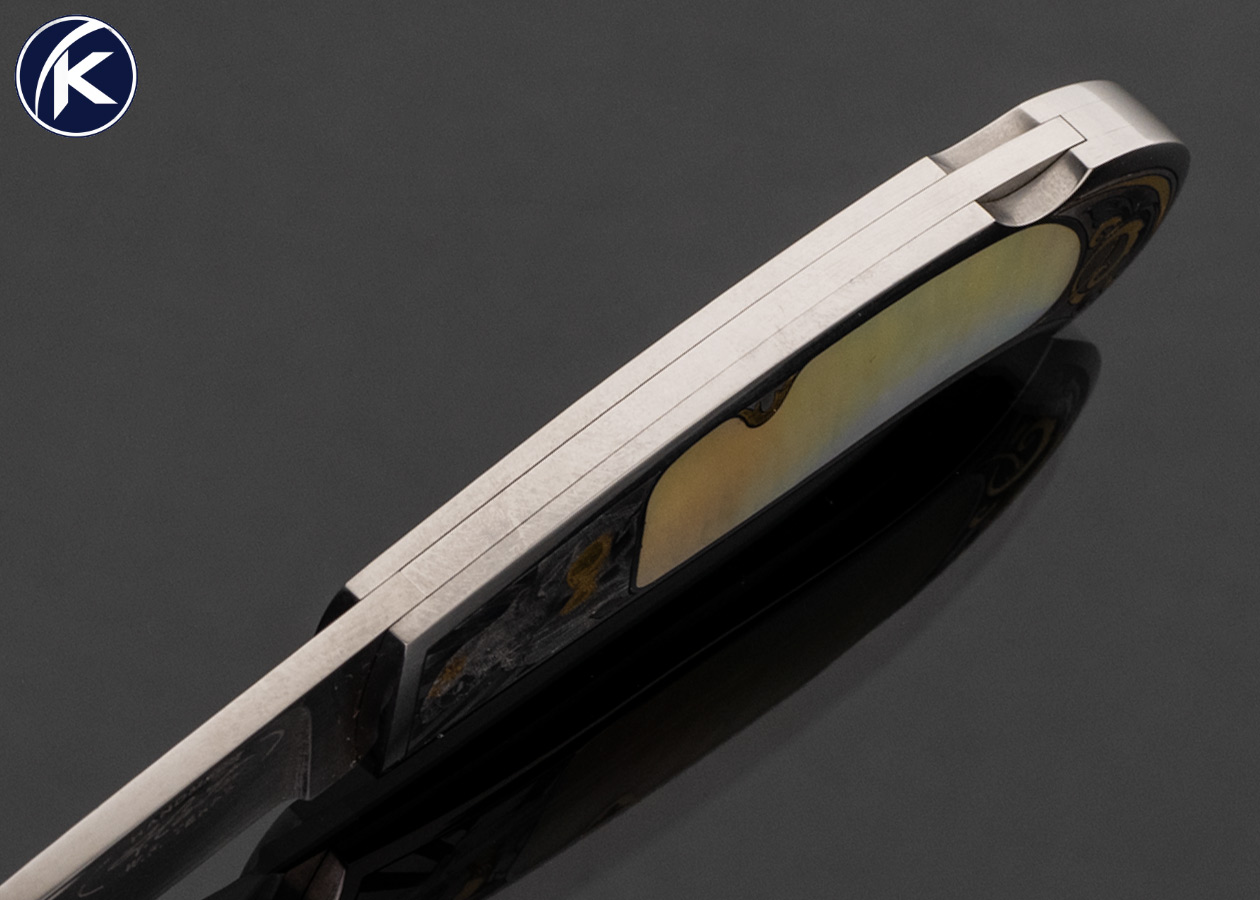 Dr. Fred Carter Custom Knife Gold Lip Pearl lockback Engraved by Tim and Christy George with 24 Kt Gold Inlays - Image 5