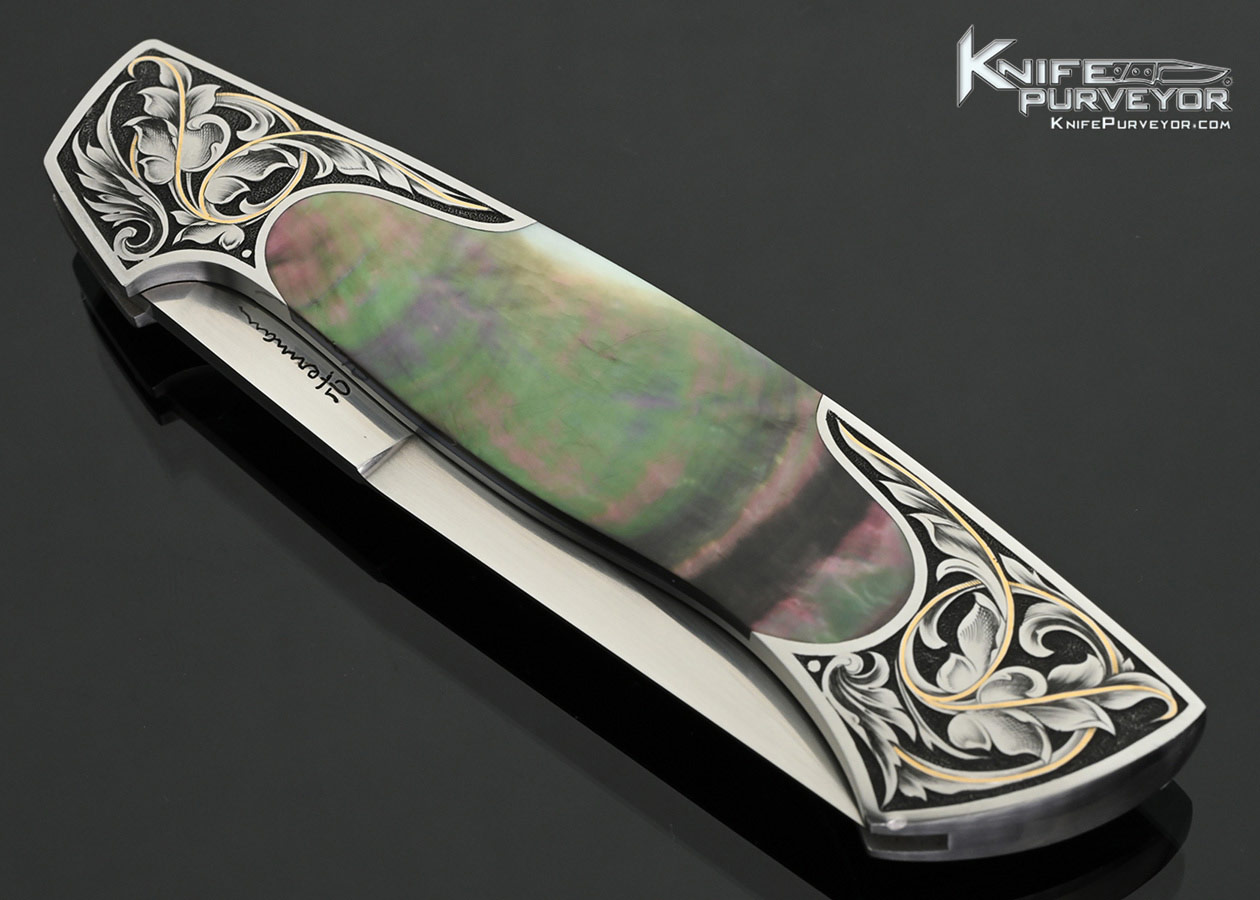 Tim-Herman-Custom-Knife-Black-Lip-Pearl-Top-Lock-Sole-Authorship-Engraved-with-Gold-Inlays-