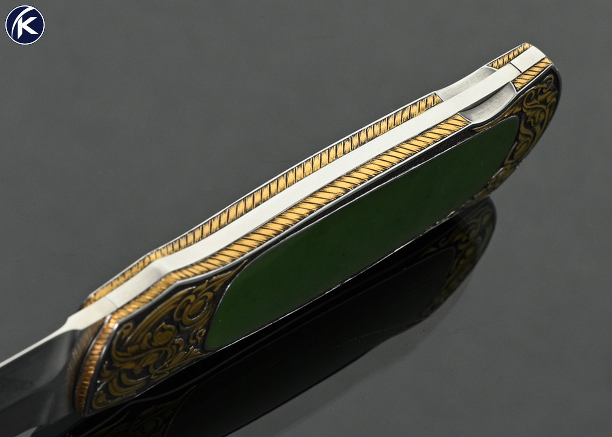 Warren-Osborne-Custom-Knife-Green-Apple-Jade-Interframe-Lockback-with-Gold-Inlays-Engraved-by-Tim-George-