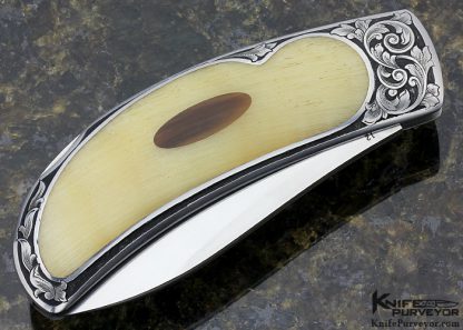 Steve Hoel Custom Knife Ram's Horn with Black Buffalo Horn Escutcheon Interframe Lockback Engraved by Bruce Christensen - Image 4