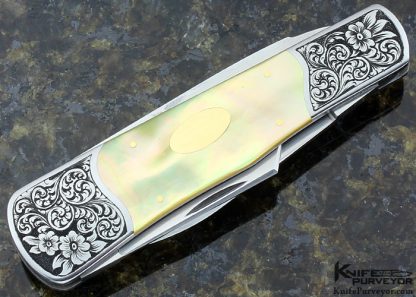 C. Gray Taylor Custom Knife Simon Lytton Engraved 3 Bladed Slipjoint with South Sea Gold Lip Pearl and 14Kt Gold Escutcheon and Pins - Image 4