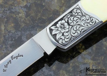 C. Gray Taylor Custom Knife Simon Lytton Engraved 3 Bladed Slipjoint with South Sea Gold Lip Pearl and 14Kt Gold Escutcheon and Pins - Image 2