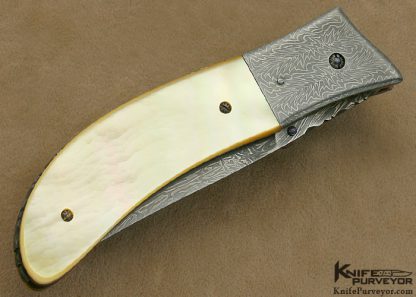 Al Dippold Custom Knife South Sea Gold Lip Pearl Shell Linerlock with Sole Authorship Damascus - Image 3