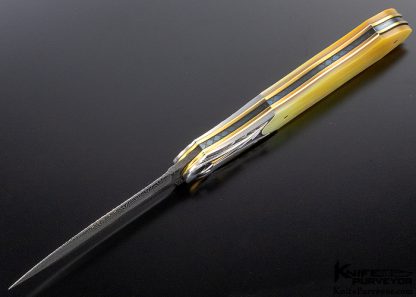 Owen Wood Custom Knife Sole Authorship "Chevron & Explosion" Damascus & South Sea Gold Lip Pearl Shell Linerlock Dagger Engraved By Amayak Stepanyan with 24Kt Gold Inlays - Image 4