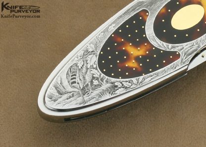Antonio Fogarizzu Custom Knife Pique Exotic Material Interframe with 18Kt Gold Escutcheon Lockback Dagger Engraved by Gianfranco Pedersoli - Image 5