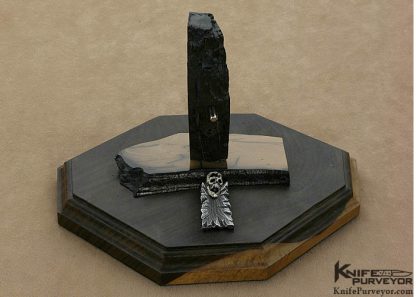 Arthur Whale Custom Knife Blued Carved Damascus, Damascus with Silver Skulls Inlaid Bolsters Linerlock Dagger - Image 7