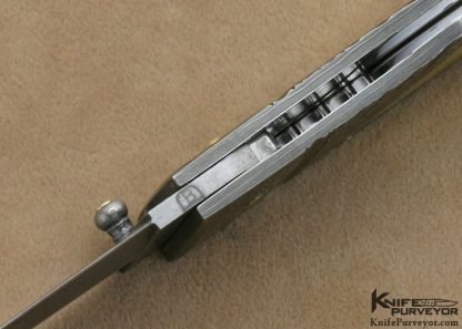 Barry Davis Custom Knife Sole Authorship Damascus & Fluted Mother of Pearl Goldlip Shell Interframe Lockback - Image 10