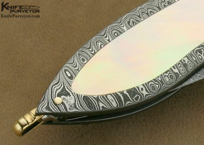 Barry Davis Custom Knife Sole Authorship Damascus & Fluted Mother of Pearl Goldlip Shell Interframe Lockback - Image 4