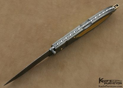 Barry Davis Custom Knife Sole Authorship Damascus & Fluted Mother of Pearl Goldlip Shell Interframe Lockback - Image 6