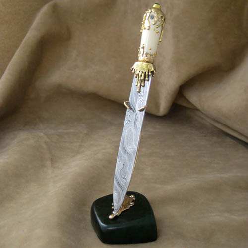 Dellana Custom Knife AKI Mini Dagger With Stand - Image 4