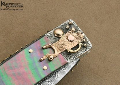 Dellana Custom Knife Minor Meltdown Sole Authorship Damascus Black Lip Pearl Gold Lockback - Image 4