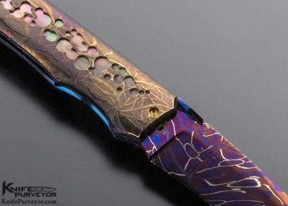 Deryk Munroe Custom Knife One of a Kind "Adept" Black Lip Pearl and Blued Sole Authorship Damascus Linerlock - Image 5