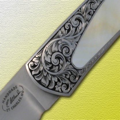 Elvan Allred Custom Knife: Goldlip Lockback Engraved by Dr. Fred Carter - Image 3