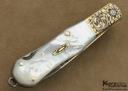 H.H. Frank Custom Knife 1982 Sole Authorship Engraved 14 Kt Gold & Mother of Pearl Shell Lockback Dagger with 14 Kt gold Toothpick - Image 5