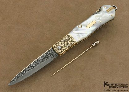 H.H. Frank Custom Knife 1982 Sole Authorship Engraved 14 Kt Gold & Mother of Pearl Shell Lockback Dagger with 14 Kt gold Toothpick - Image 4