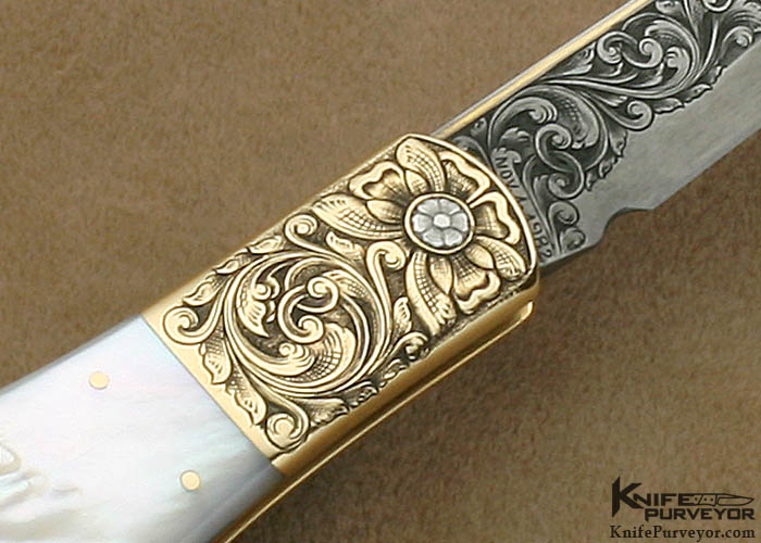 H.H. Frank Custom Knife 1982 Sole Authorship Engraved 14 Kt Gold & Mother of Pearl Shell Lockback Dagger with 14 Kt gold Toothpick - Image 3
