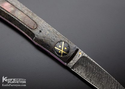 Howard Hitchmough Custom Knife Damasteel, Blued Devin Thomas Damascus & Black Lip Tahitian Pearl Shell Linerlock - Image 5