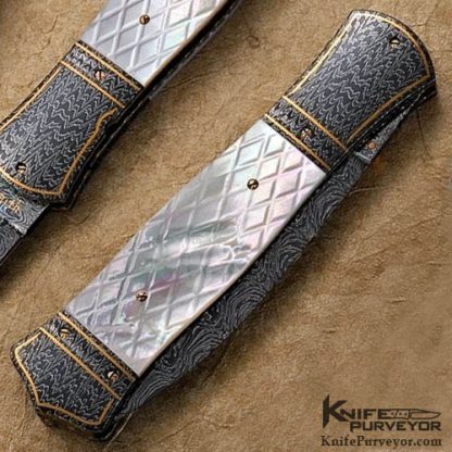 John W. Smith Custom Knives Checkered Pearl Linerlock Dagger with Blued Sole Authorship Damascus with 24 Kt Gold Inlays - Image 4