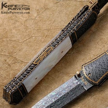 John W. Smith Custom Knives Checkered Pearl Linerlock Dagger with Blued Sole Authorship Damascus with 24 Kt Gold Inlays - Image 3