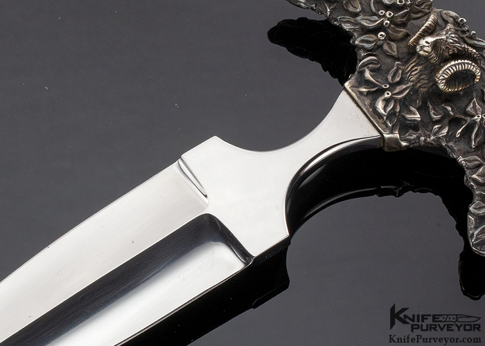 Jim Minnick Custom Knife Art Deco Auto Linerlock Dagger Engraved by Joyce  Minnick Featured In Dr. David Darom's Art and Design in Modern Custom  Folding Knives - Knife Purveyor