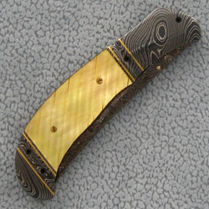 John W Smith Custom Knife Fluted Goldlip Pearl Linerlock - Image 2