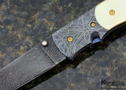 Johnny Stout Custom Knife Devin Thomas "Roses & Vines" & Robert Eggerling Damascus and Gold Lip Pearl Linerlock - Image 2